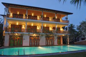 Wunderbar Beach Hotel