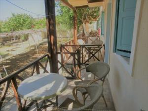 Santorini CampingRooms