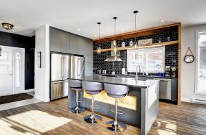 Chalet 29 Chemin Blanc by Les Chalets Alpins