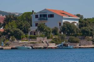 Apartments Simuni 66