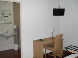 Hotels Hotel Restaurant Le Castel Fleuri : photos des chambres