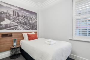 Deluxe Single Room room in Criterion Hotel Sydney