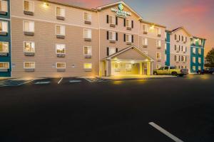WoodSpring Suites | North Charleston Airport I-526