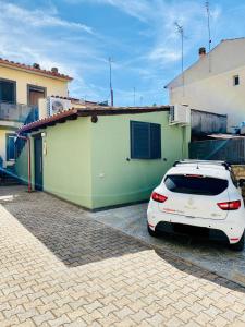 LA PICCOLA DEPENDANCE