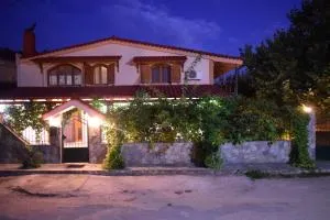 Family Villa Kalypso - 伊利雅