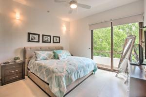 Penthouse with Infinity Pool and Golf Course in Akumal