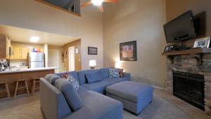 Two-Bedroom Condo room in Wolf Lodge Condo #610