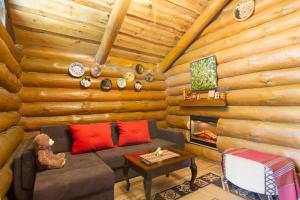 Дом с сауной и басейном на Теремках