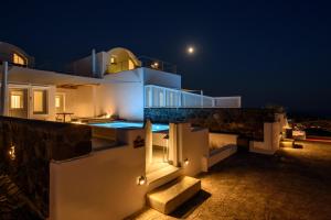 Soil of Sun Luxury Villas Santorini Greece