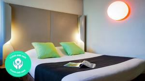 Hotels Campanile Evry Ouest - Corbeil Essonnes : photos des chambres