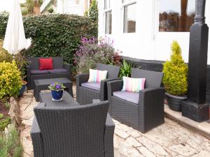 the ravenswood bandb