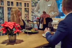 扎杰德斯雷布纳格拉酒店 - Tyniec