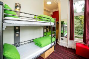 Quadruple Room with Shared Bathroom room in YHA Castleton Losehill Hall