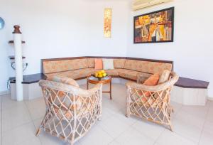 Altamar 28 with terrace&pool By CanariasGetaway