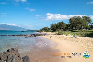 Kamaole Sands 4-213, Designer Condo, Split AC
