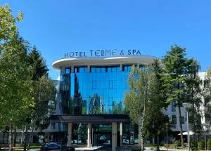 温泉水疗酒店 - 别拉什尼察