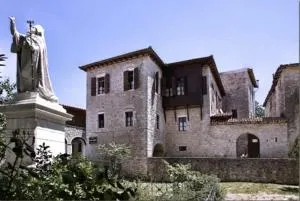Ξενώνας Καζάκου (Guesthouse Kazakou)