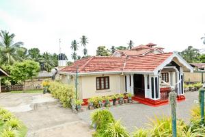 Merlyn Villa