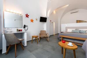 Sigalas Beach Hotel Santorini Greece