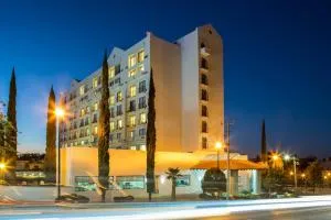 Fiesta Inn Express Chihuahua - 德利西亚斯