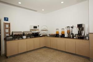 One Saltillo Derramadero