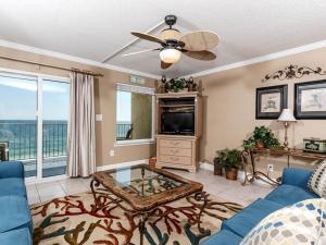 Apartment room in Island Echos 7th Floor Condos