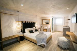 Sunrise Village Hotel Apartments Skopelos Greece