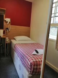Colliers Hotel