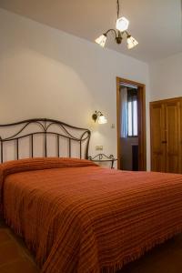 APARTAMENTOS Y HABITACIONES RURALES "El Corral"