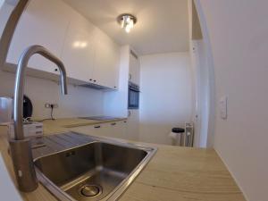 Rustig appartement met zeezicht dicht bij het centrum