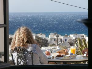 GALINI - BUNGALOWS -KIONIA Tinos Greece