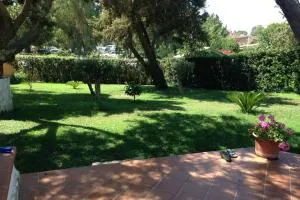 VILLASIMIUS VILLA AND GARDEN, 10 MIN FROM BEACH - Notteri