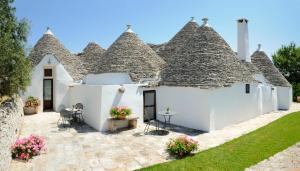 Classic Trullo (2 Adults)