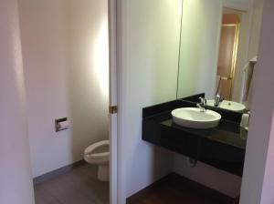 Queen Room - Non-Smoking room in Motel 6-Dallas TX - Northeast