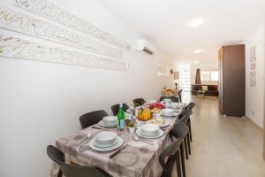Summer Breeze 3 Bedroom Family Maisonette with sunny terrace in Mellieha - by Getawaysmalta