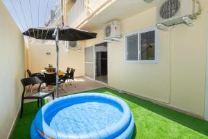 Summer Breeze 3 Bedroom Family Maisonette with sunny terrace in Mellieha - by Getawaysmalta