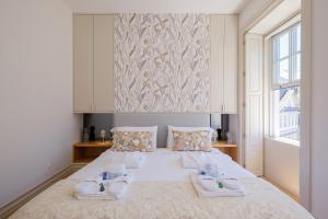 BOUTIQUE Rentals- THE RIBEIRA***** Apt great views