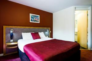 Room #21716849 room in Pendulum Hotel