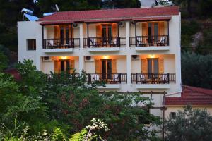 Pension Oasis Alonissos Greece