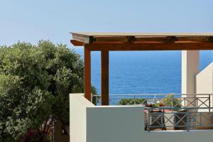 Dioni - Three-Bedroom Villa with Private Pool