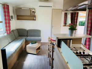 Campings Mobil home excellence le lac des reves 4* LATTES : photos des chambres