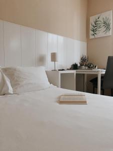 Double Room with Shared Bathroom room in The residence Atocha