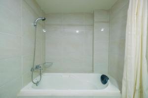 Cozy and Spacious Studio Apartment at Mustika Golf Residence By Travelio