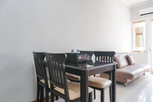 Simply 1BR Grand Palace Kemayoran Apartment By Travelio