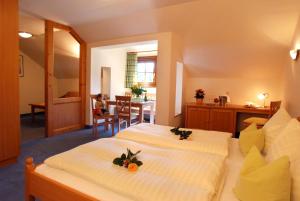 Dachstein West Hotel GmbH-Kirchenwirt Russbach