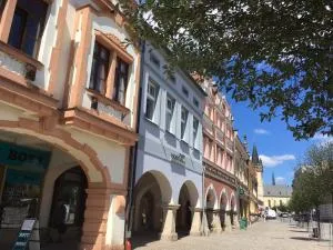 ART Hostel & Apartments - Dubenec