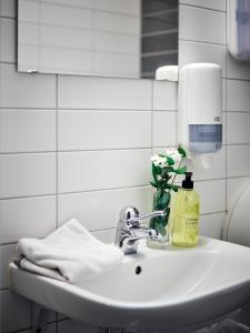 Double or Twin Room with Shared Bathroom room in Göteborg Hostel