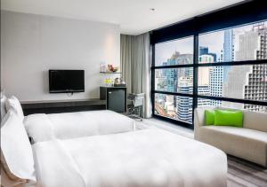 Holiday Inn Bangkok Sukhumvit by IHG