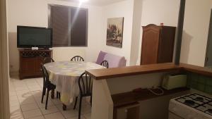 appartement simple entier avec cour pour 2 a 7 personnes