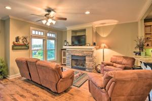 Hiawassee Haven on Lake Chatuge with Boat Slip!